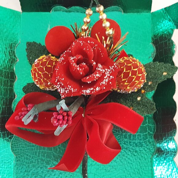 Vintage Christmas Holiday Corsage - Picture 3 of 14